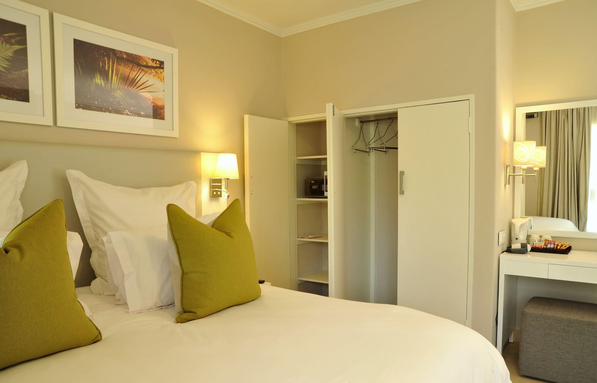 Cresta Sprayview Victoria Falls Exterior photo