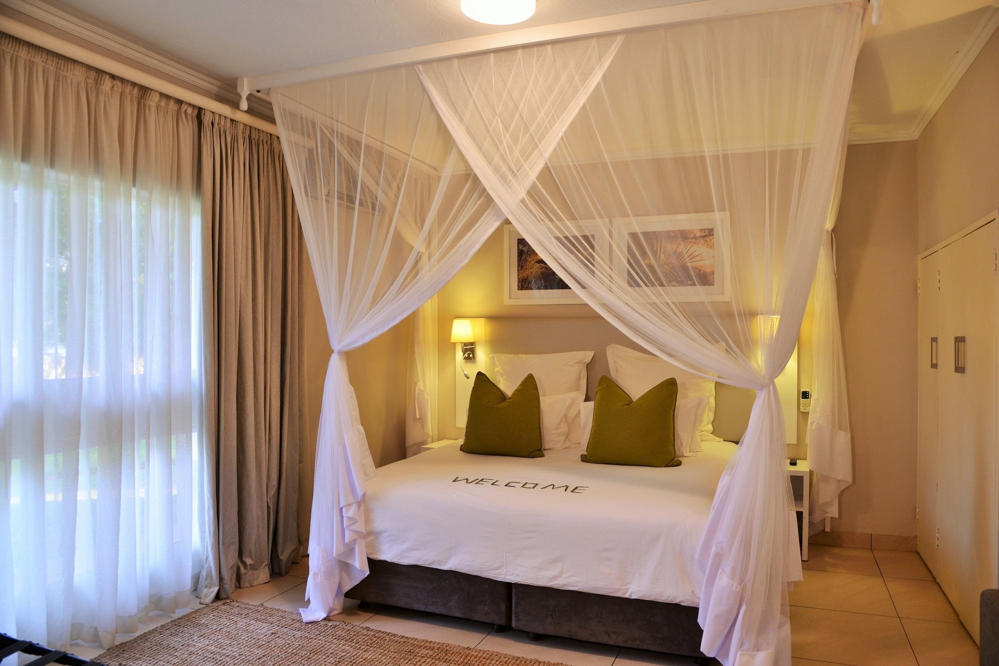 Cresta Sprayview Victoria Falls Exterior photo